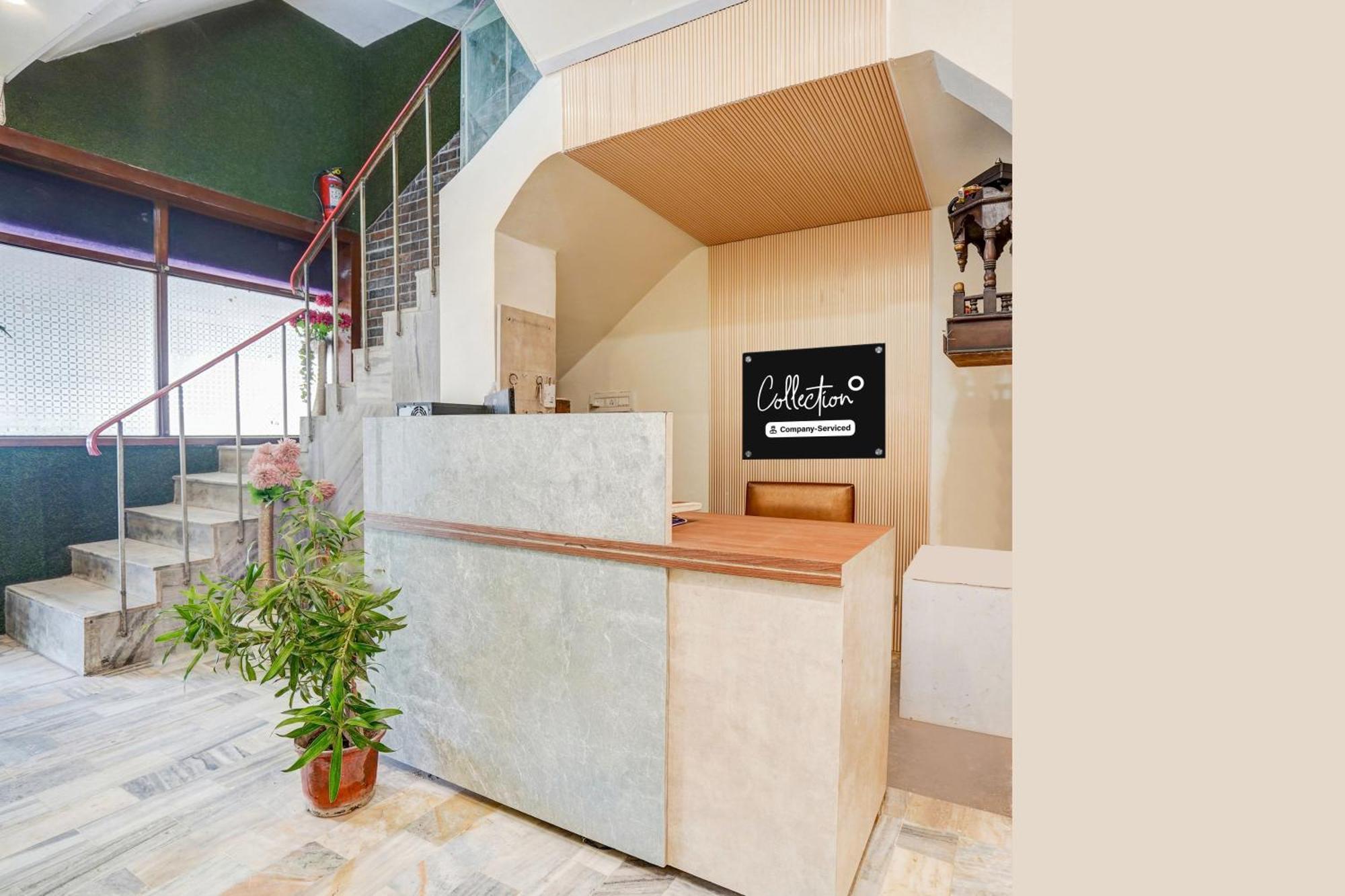 Hotel Super Collection O Ratan Lal Nagar Kanpur Exterior foto