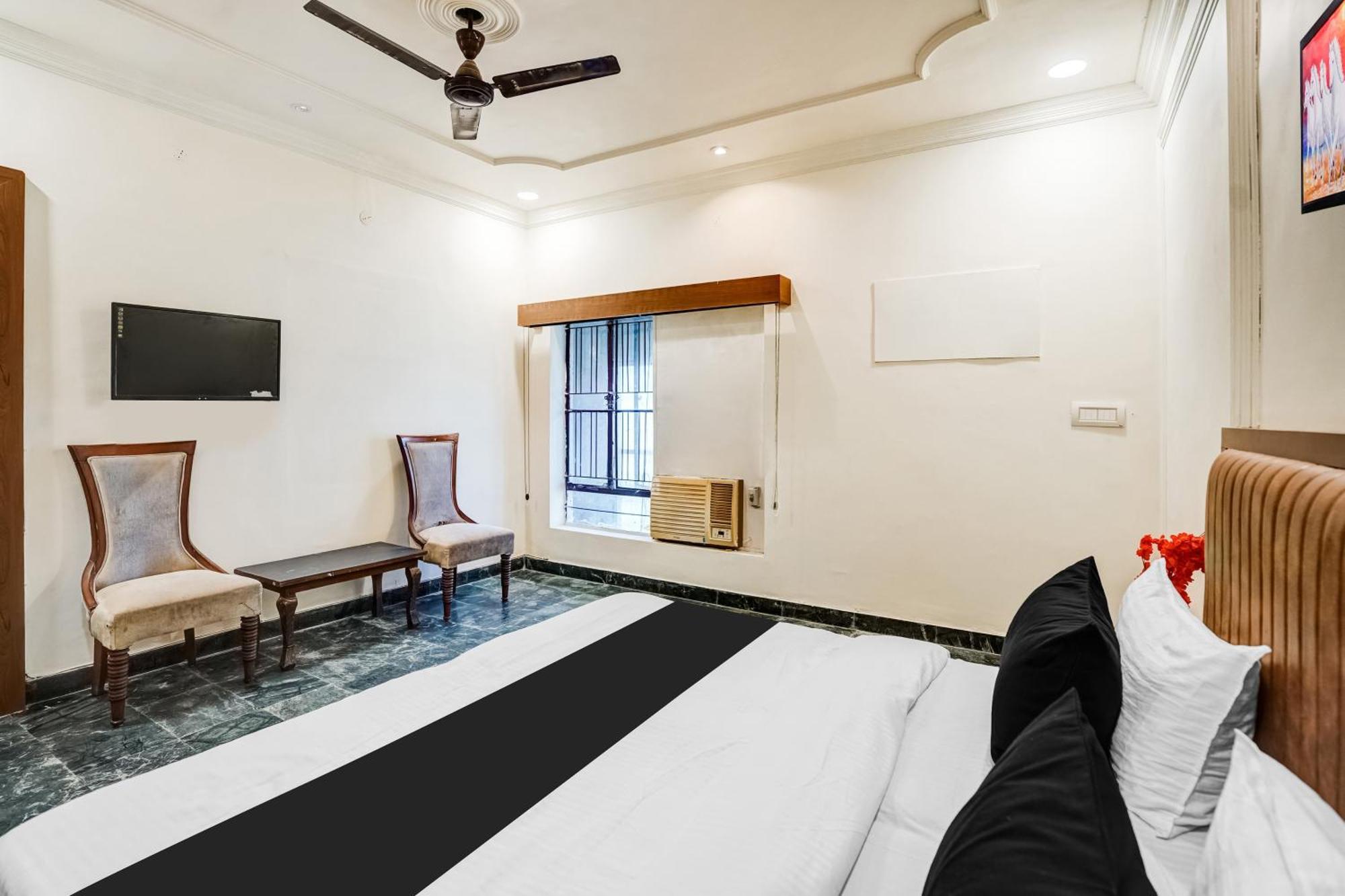 Hotel Super Collection O Ratan Lal Nagar Kanpur Exterior foto